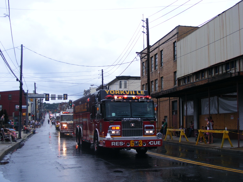 9 11 fire truck paraid 165